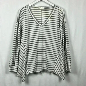 Macaron Women’s Top Light Green & Cream L-XL V-Neck Asymmetrical Raw Seams EUC